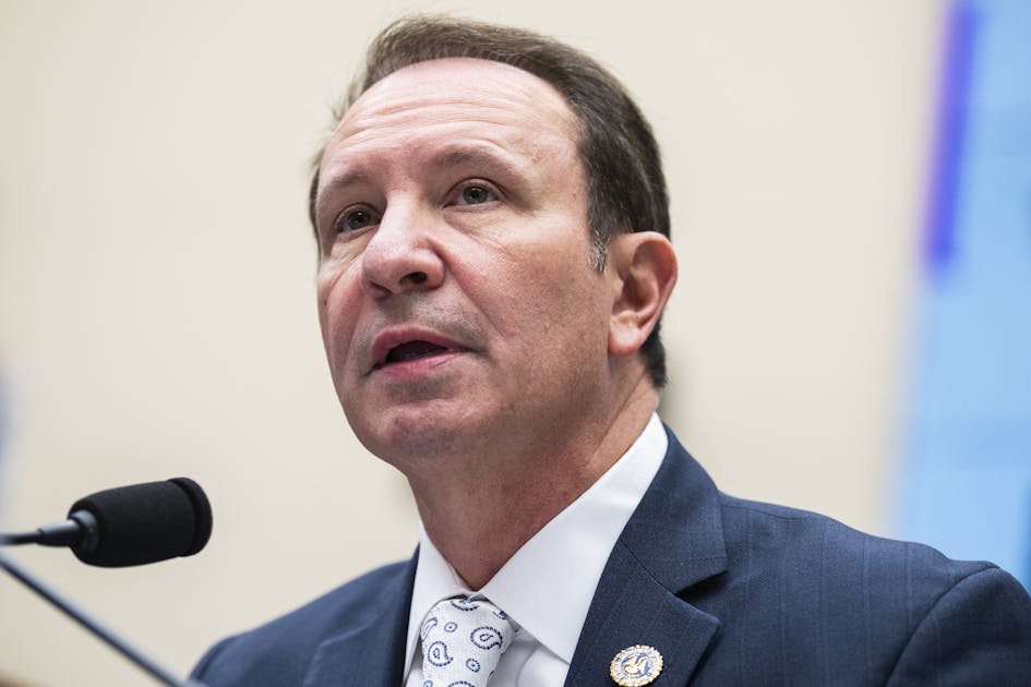Louisiana Governor Jeff Landry's Controversial New Laws: Ten Commandments in Schools, Abortion Ban, and Stricter Criminal Justice Measures