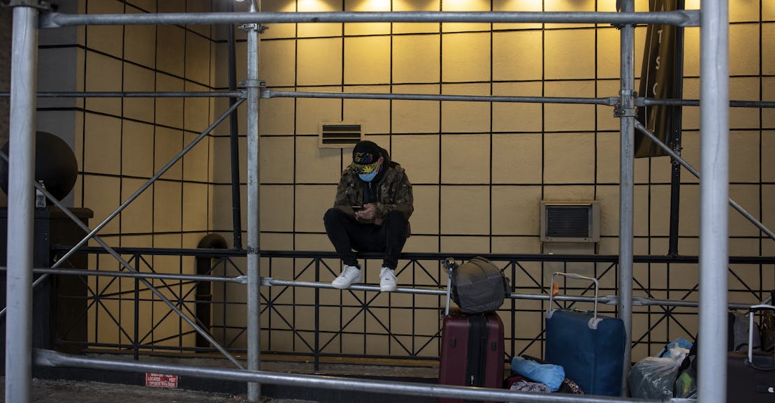 That Viral Story of Homeless Veterans Being Displaced by Migrants Was Totally Made Up That Viral Story of Homeless Veterans Being Displaced by Migrants Was Totally Made Up