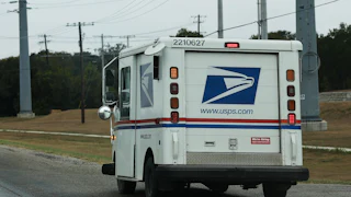USPS mail truck