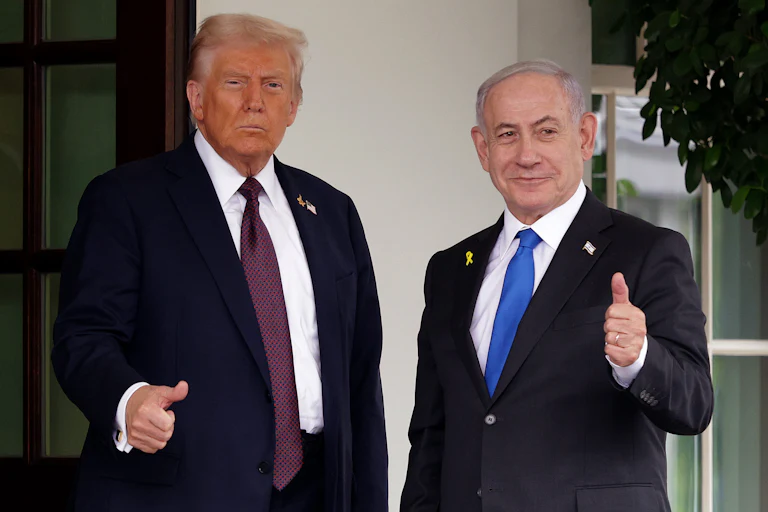 U.S. President Donald Trump and Israeli Prime Minister Benjamin Netanyahu both give a thumbs up outside the White House.
