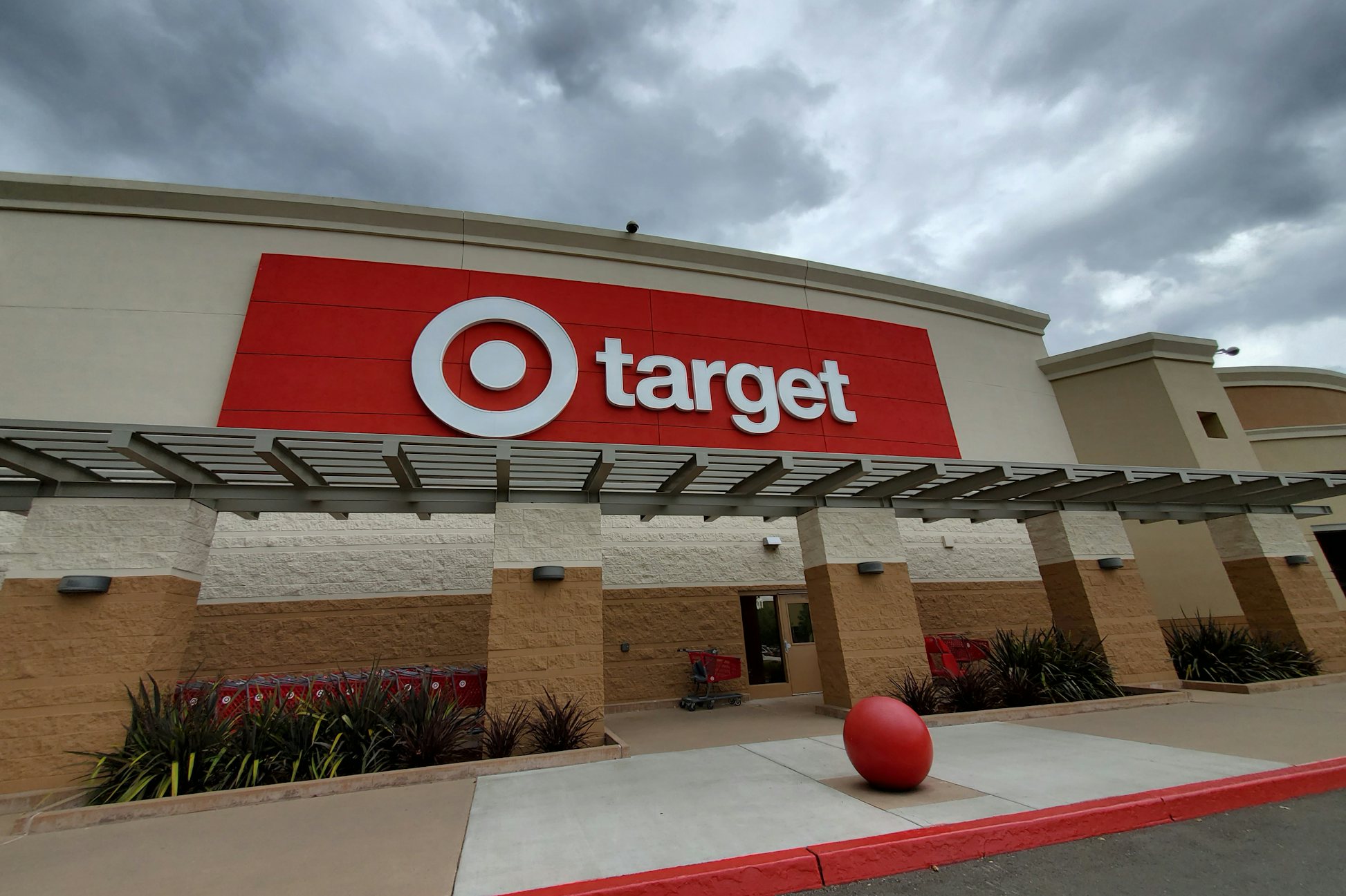 Target Workers at Virginia Store File to Start a Union | The New Republic