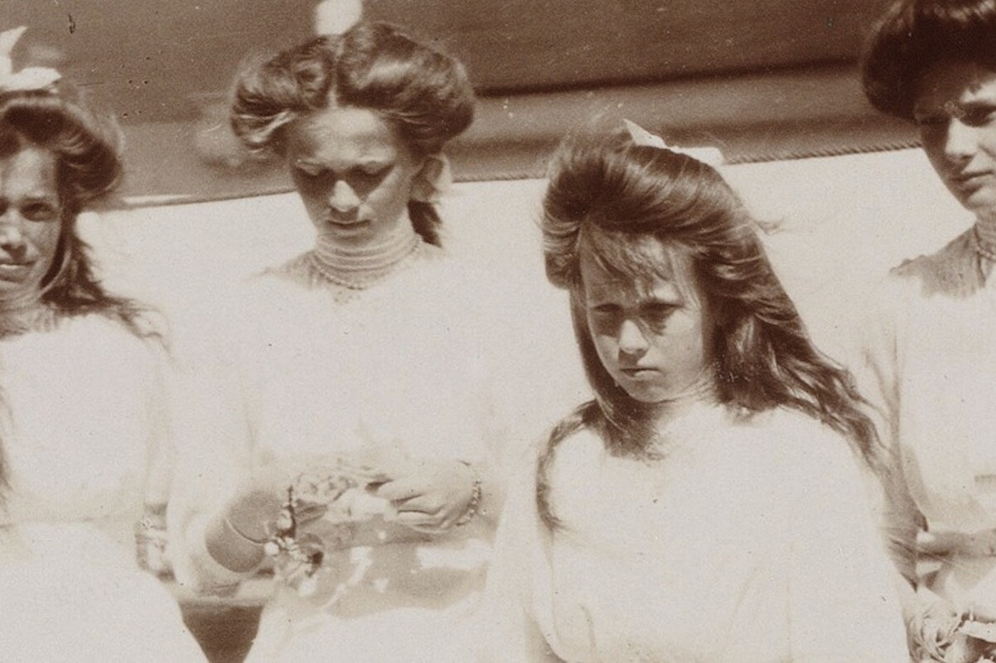 The Romanov Sisters by Helen Rappaport Review | The New Republic