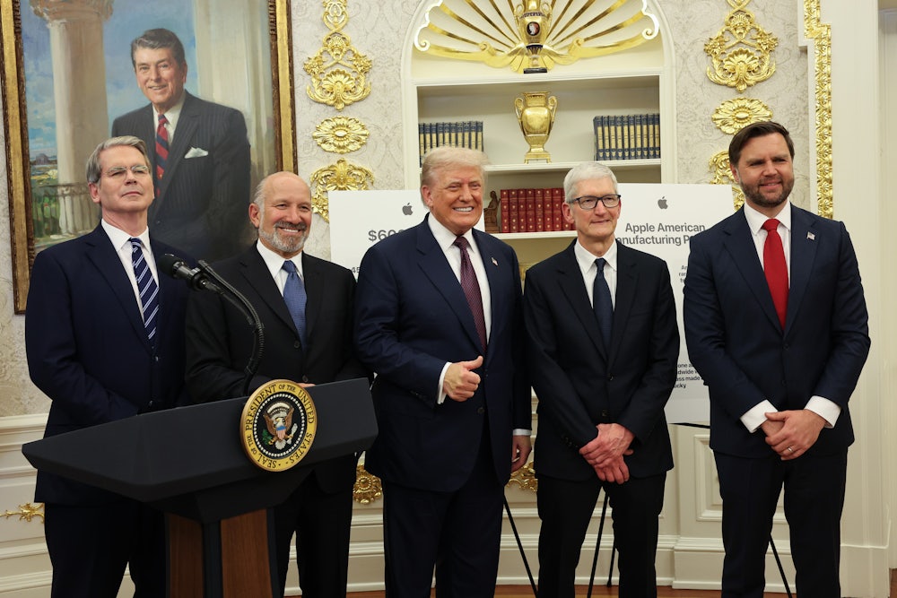 Trump at a meeting earlier this month with Vice President JD Vance, Treasury Secretary Scott Bessent, Commerce Secretary Howard Lutnick Secretary, and Apple CEO Tim Cook.