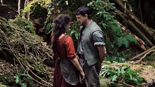 Jessie Buckley and Paul Mescal in Hamnet