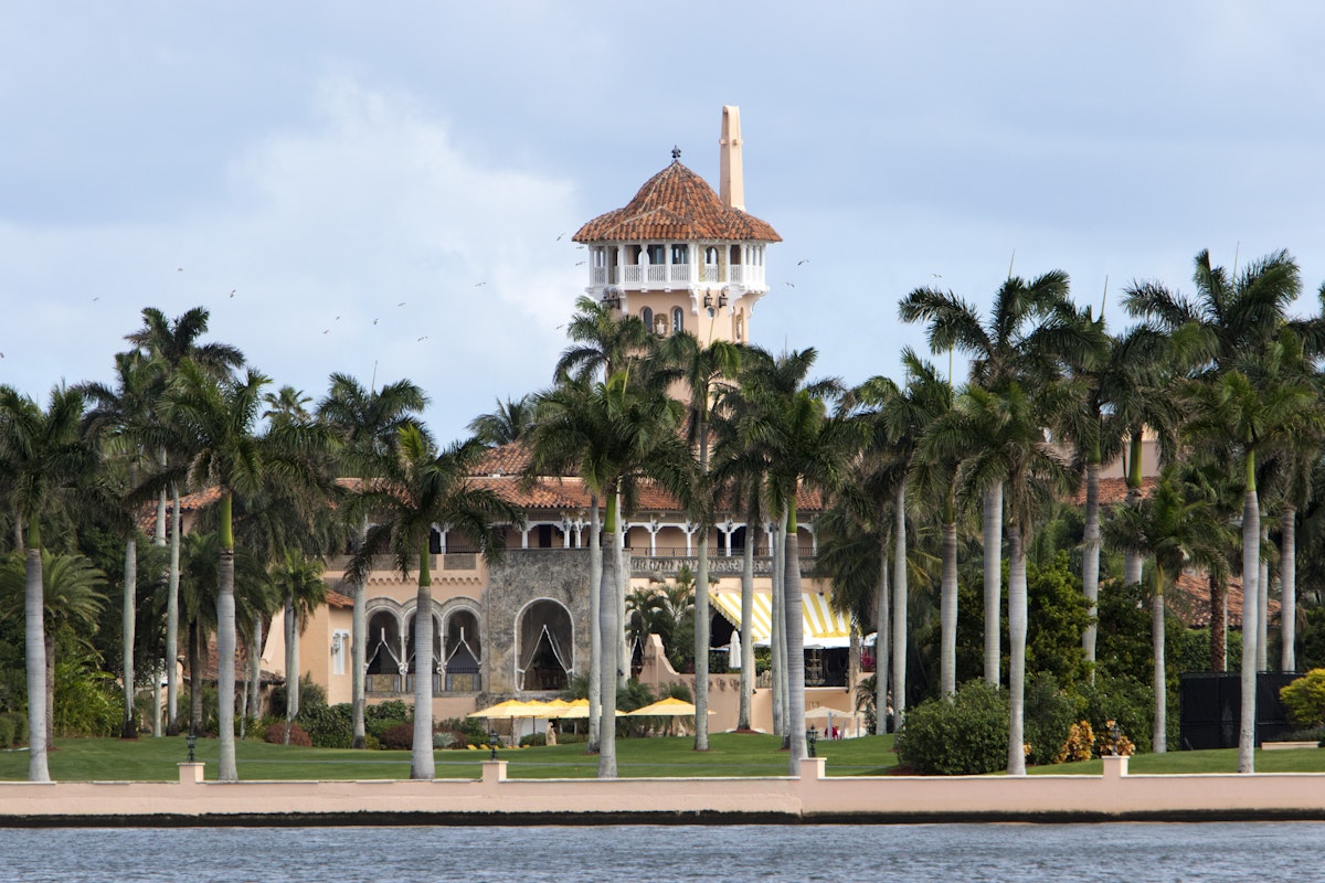 Mar-a-Lago Gunman Was Big Trump Supporter—and Pissed About Epstein Mar-a-Lago Gunman Was Big Trump Supporter—and Pissed About Epstein