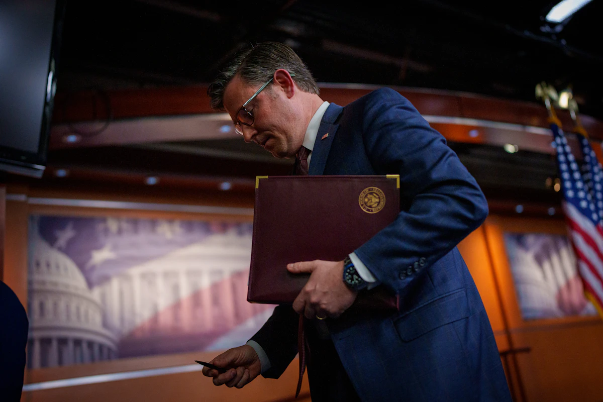 Mike Johnson Hits Back at Elon Musk’s Attempt to Kill Budget Bill Mike Johnson Hits Back at Elon Musk’s Attempt to Kill Budget Bill