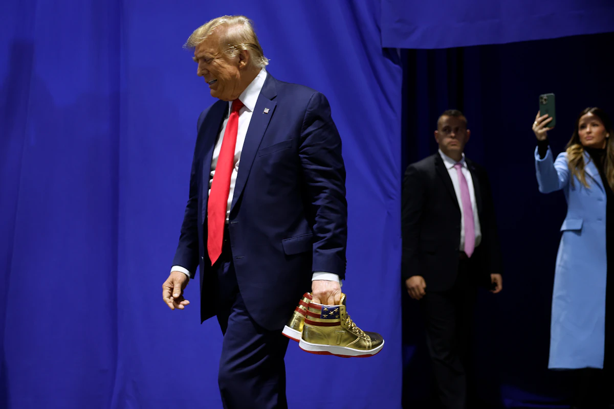 How Many $399 Sneakers Will Trump Have to Sell to Pay Off His Legal Fees? How Many $399 Sneakers Will Trump Have to Sell to Pay Off His Legal Fees?