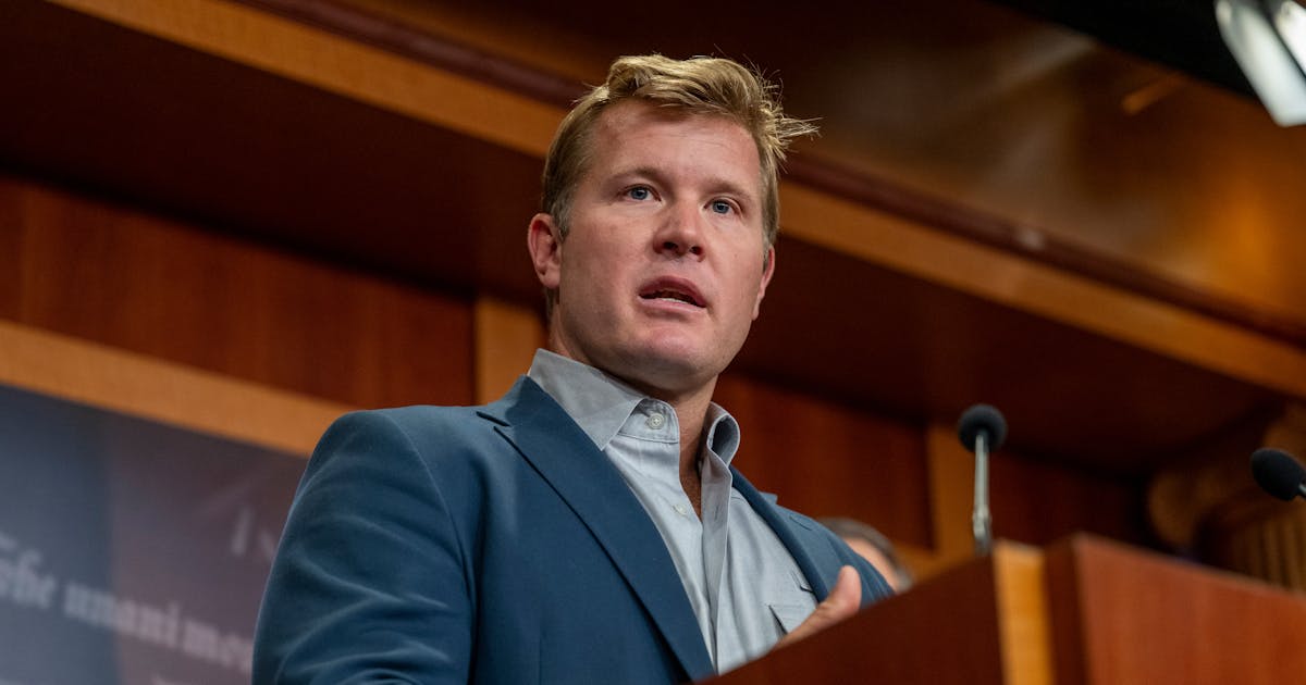 https://images.newrepublic.com/8d84d504fb0adaa924d0d18fe2361bc9913e9ff2.jpeg?w=1200&h=630&crop=faces&fit=crop&fm=jpg