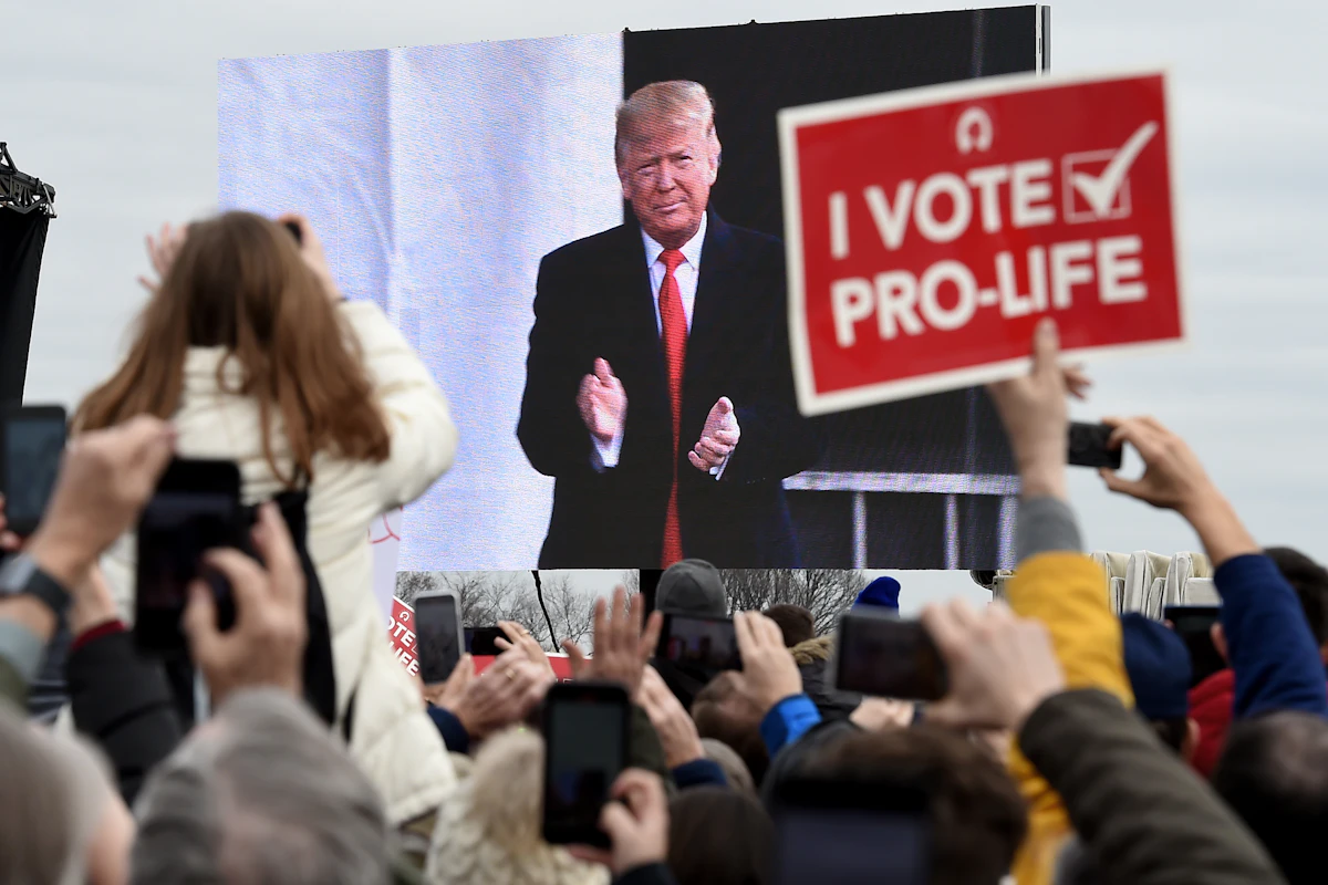 Donald Trump Is an Anti-Abortion Extremist Donald Trump Is an Anti-Abortion Extremist