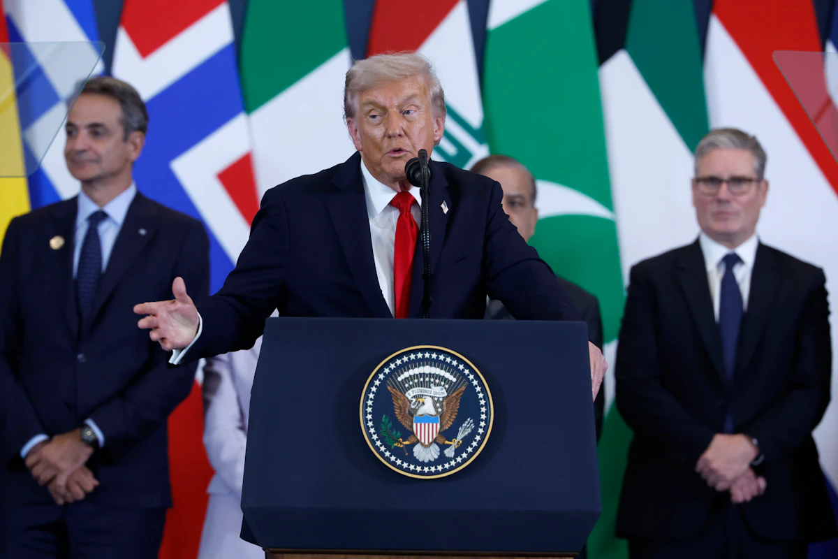 Trump Fumbles Repeatedly While Bragging in Front of World Leaders Trump Fumbles Repeatedly While Bragging in Front of World Leaders