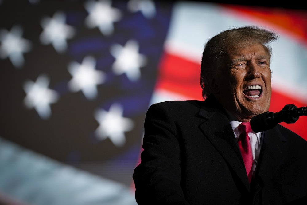 Donald Trump yells