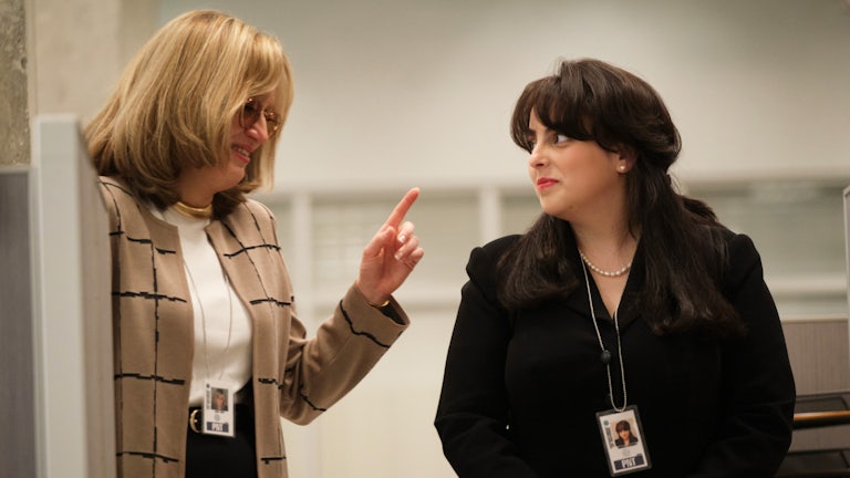 Sarah Paulson as Linda Tripp with Beanie Feldstein as Monica Lewinsky “Impeachment: American Crime Story” on FX