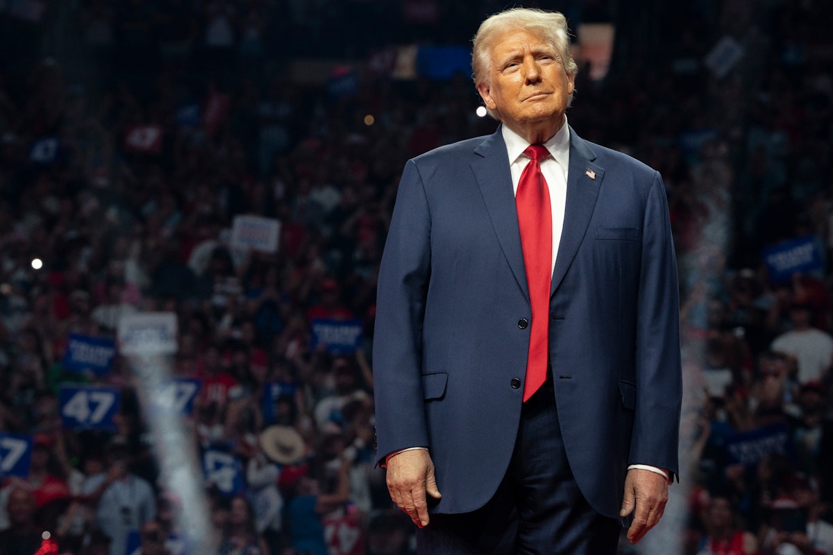 Trump’s Stupidest Grift Is Back—and More Absurd Than Ever Trump’s Stupidest Grift Is Back—and More Absurd Than Ever