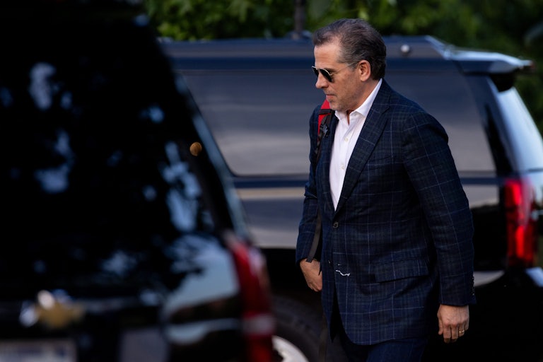 New special counsel has long career confronting corruption