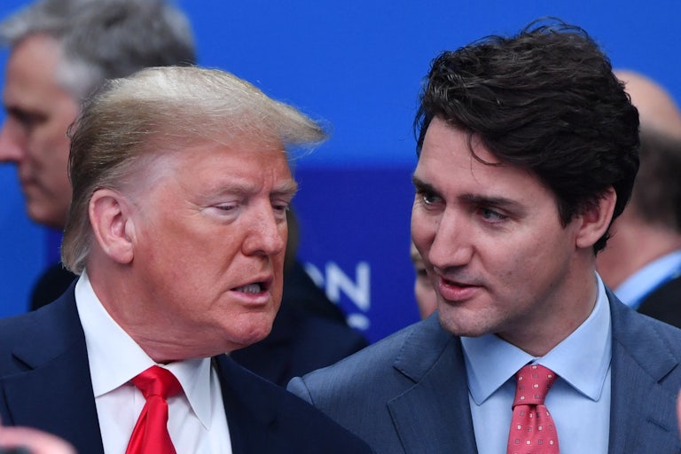 Donald Trump speaks to Justin Trudeau