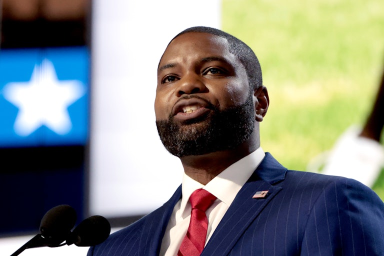 Byron Donalds speaks (He is Black)