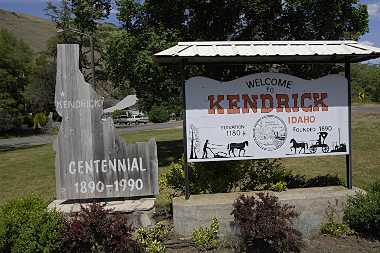 a sign reading "welcome to kendrick, idaho"