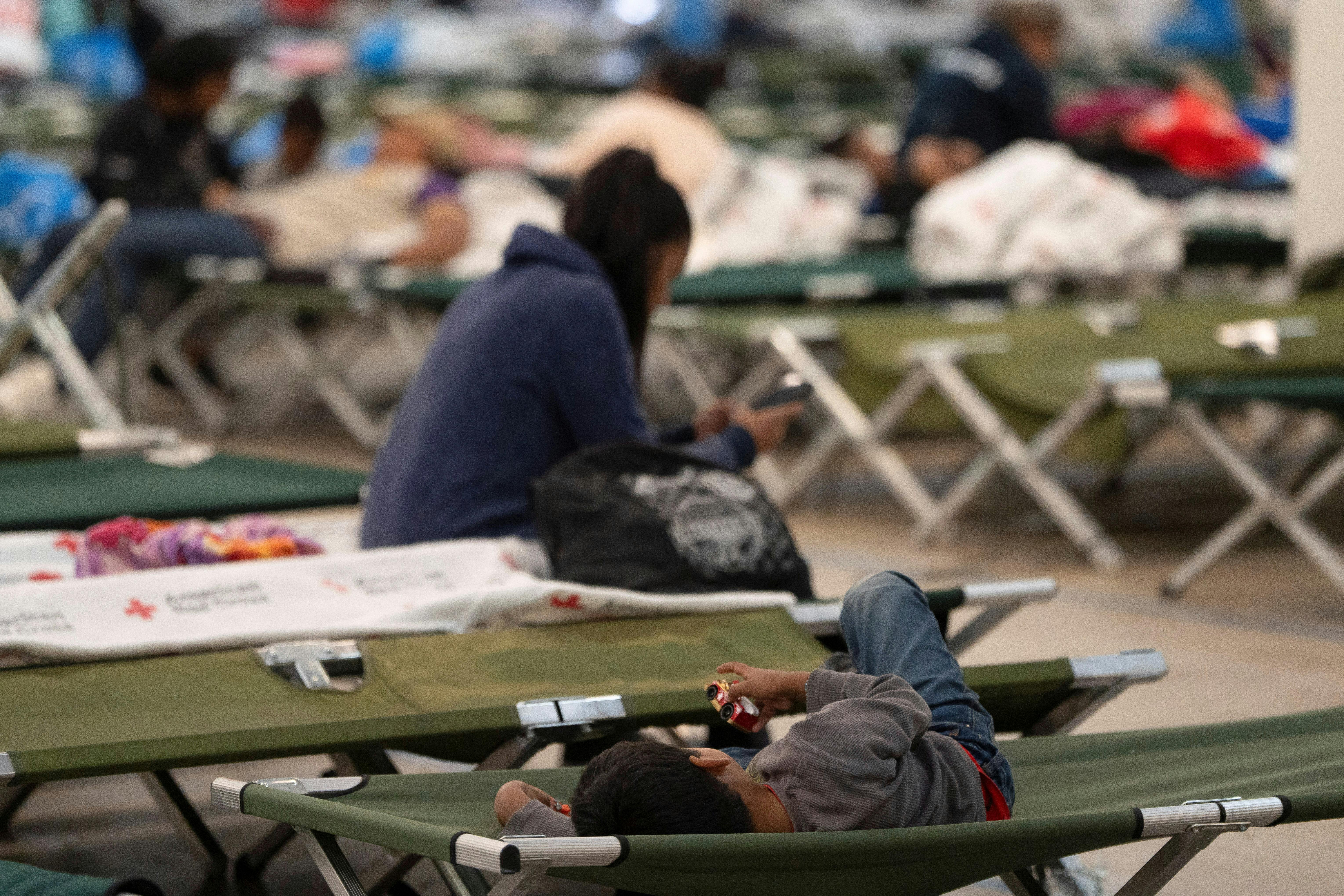 Migrants at the Casa Alitas shelter in Tucson, Arizona