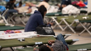 Migrants at the Casa Alitas shelter in Tucson, Arizona