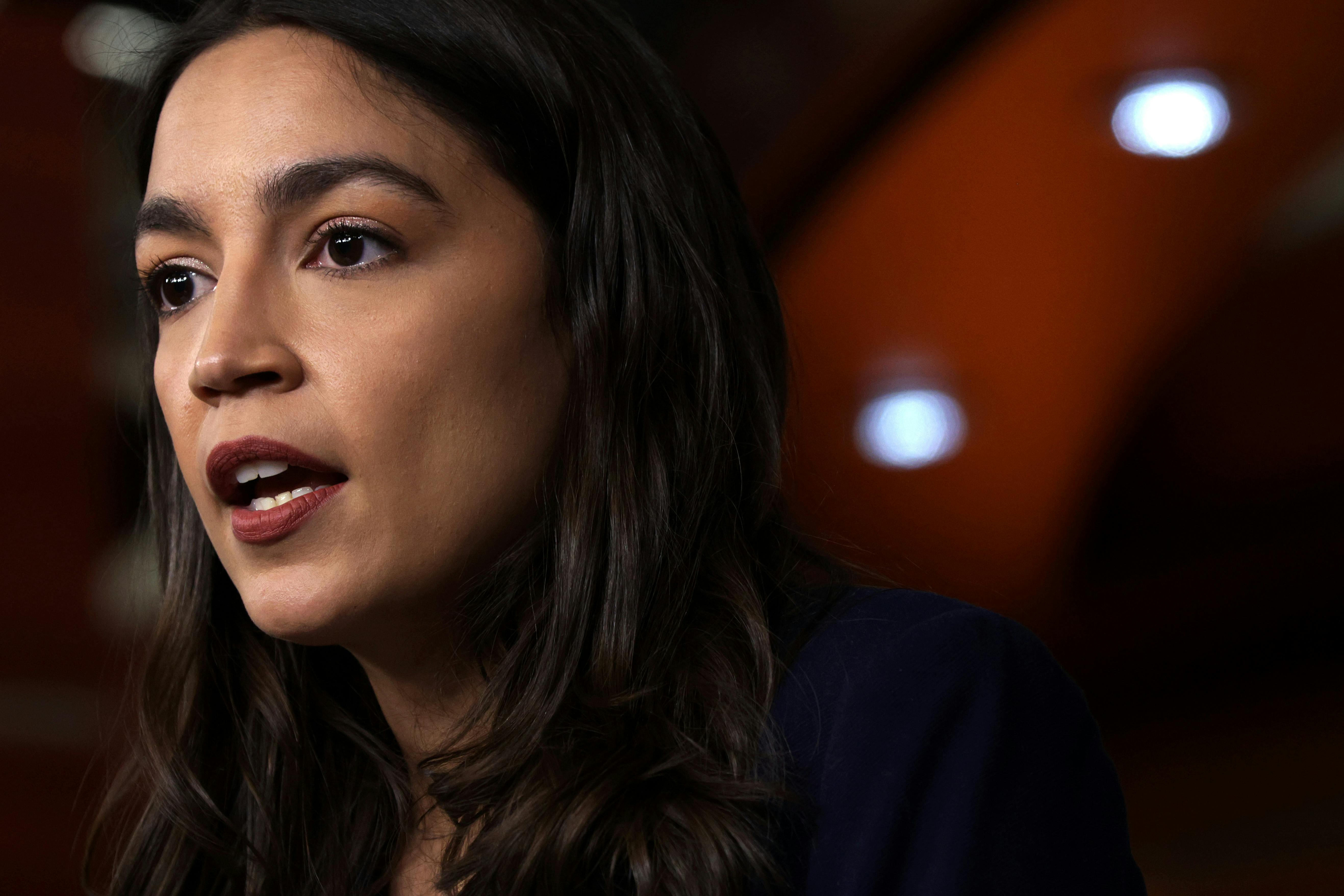 Alexandria Ocasio-Cortez A Soudainement Des Problèmes Avec Twitter ...