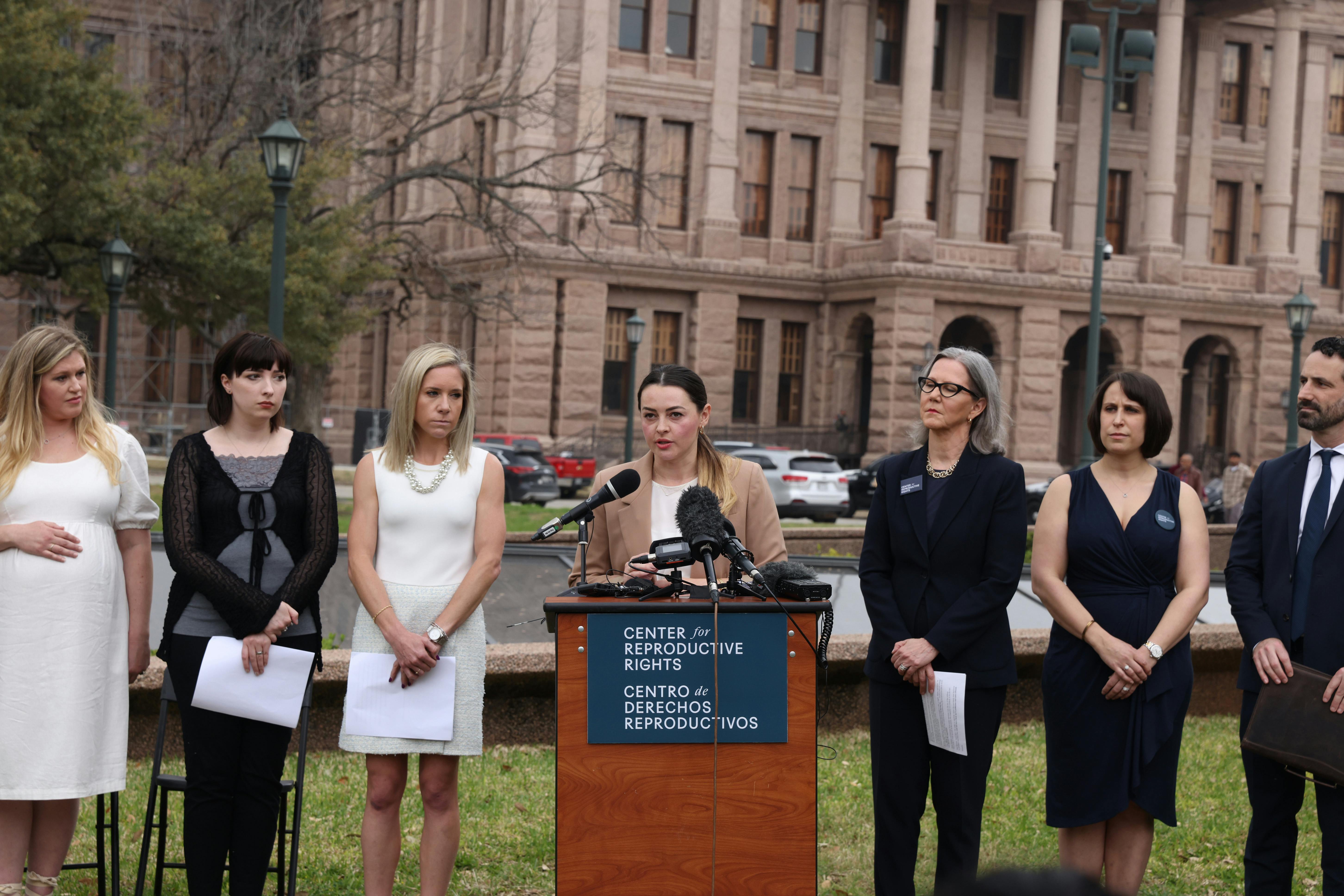 Woman Suing Texas Over Abortion Ban Vomits During Trial After Reliving Trauma The New Republic