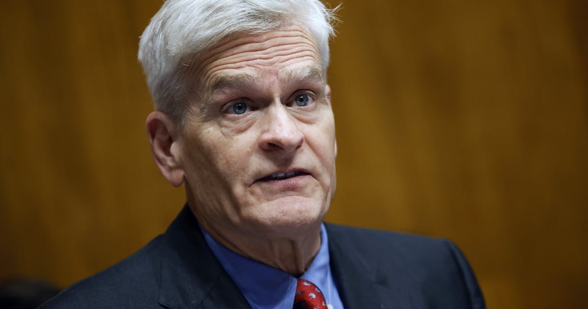 GOP Senator Speaks in Riddles Instead of Answering RFK Jr. Question