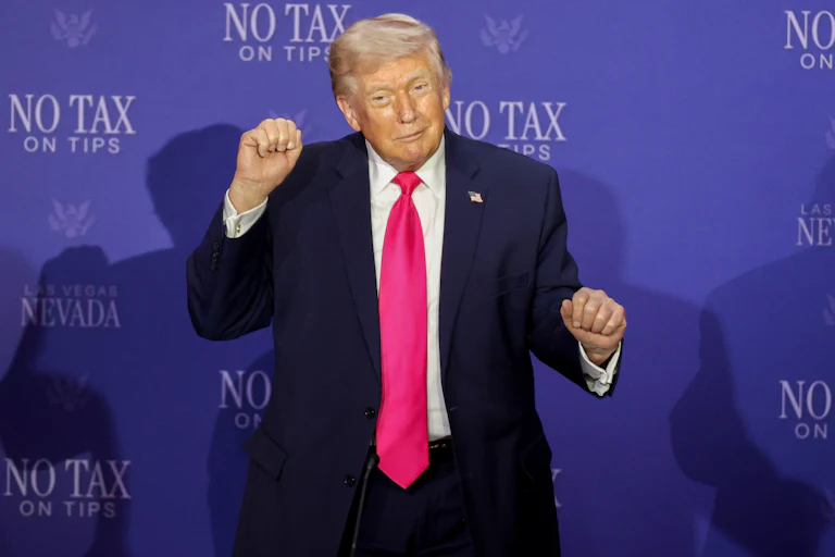 Donald Trump dances