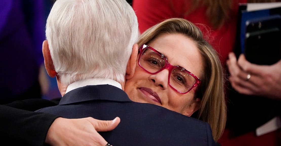 Kyrsten Sinema Literally Gives Democrats the Middle Finger Kyrsten Sinema Literally Gives Democrats the Middle Finger