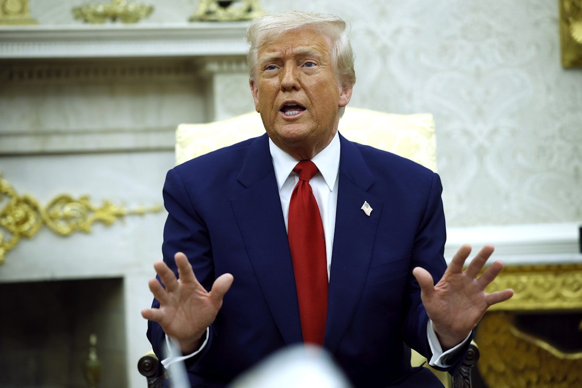 Panicking Trump Walks Back His Attacks on the Fed and China Panicking Trump Walks Back His Attacks on the Fed and China