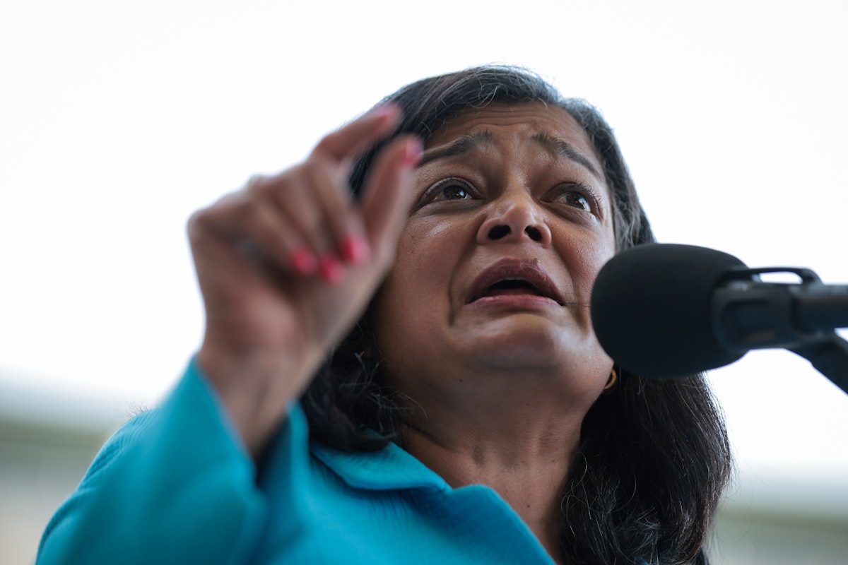 Democrats and Republicans Get Same Shutdown Request From Constituents Democrats and Republicans Get Same Shutdown Request From Constituents