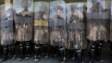 National Guard troops