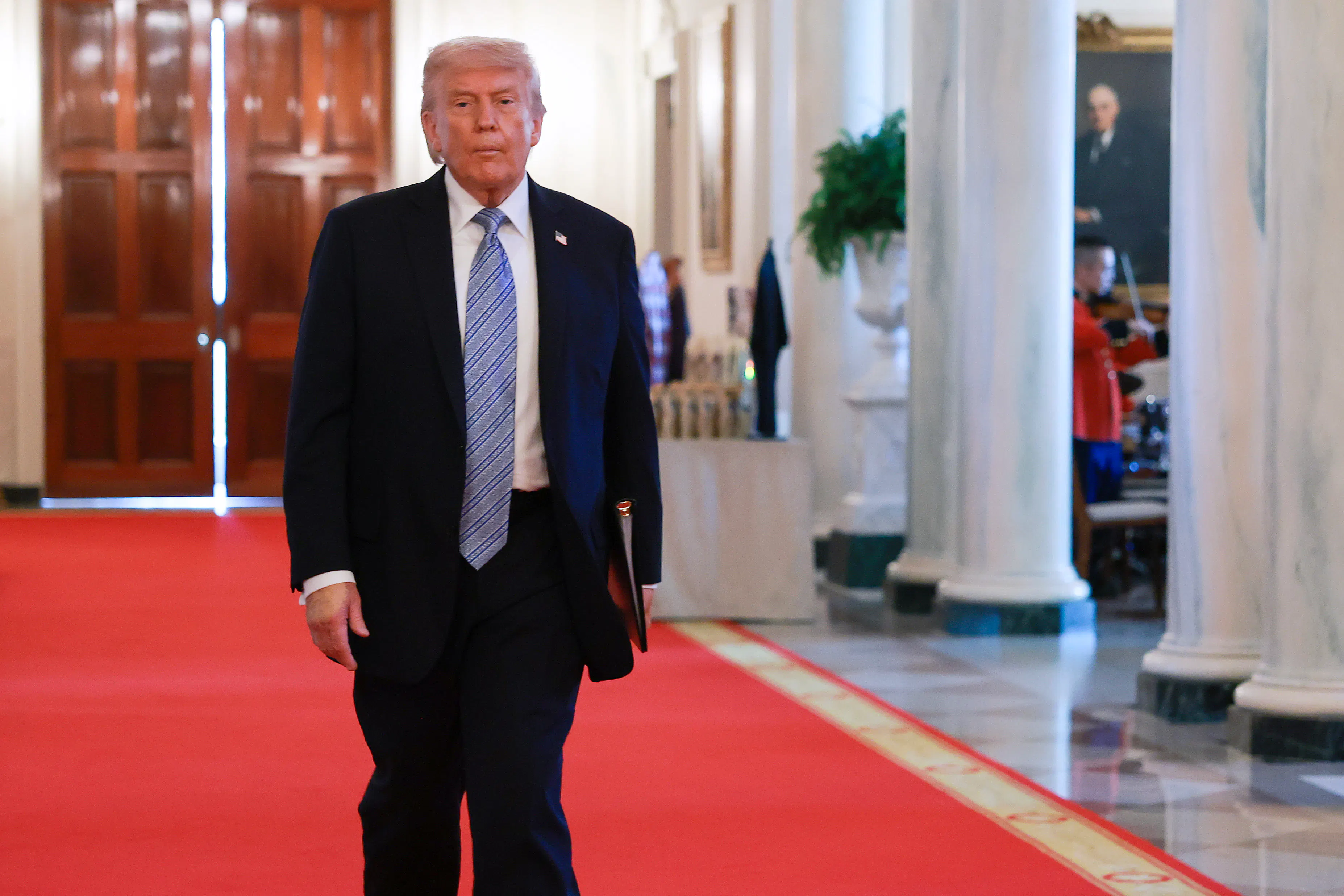 Trump at the White House 