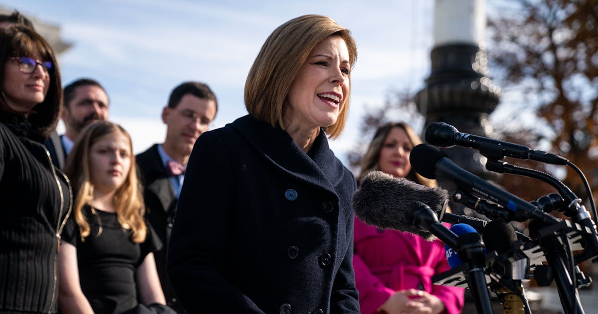 Texas Judge Orders Airline Lawyers to Take Training From Far-Right Hate Group Texas Judge Orders Airline Lawyers to Take Training From Far-Right Hate Group