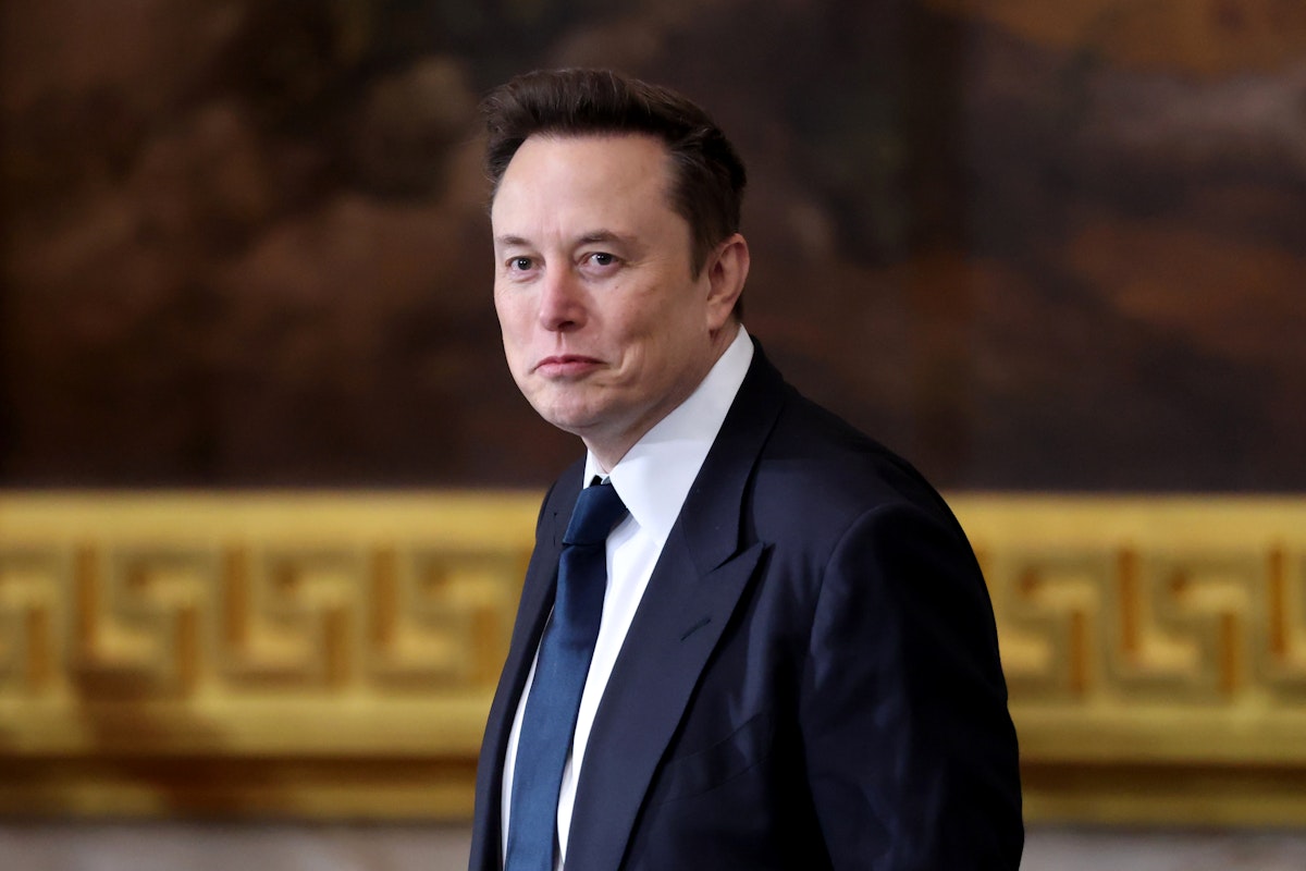 Elon Musk Installs Illegal Server to Seize All Federal Workers’ Data Elon Musk Installs Illegal Server to Seize All Federal Workers’ Data