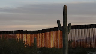 border wall in Arizona