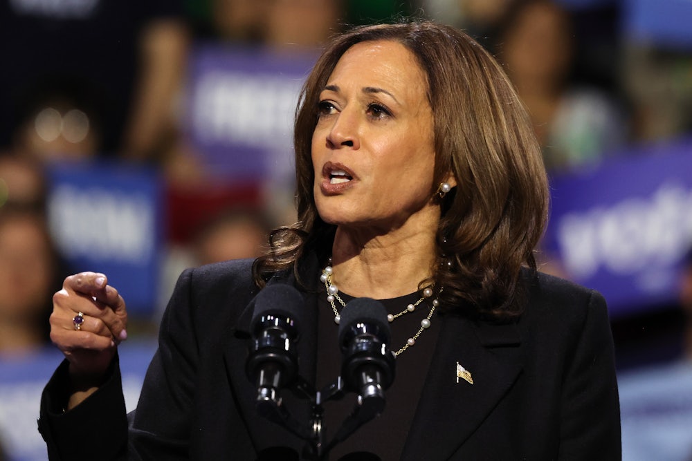 Kamala Harris points a finger