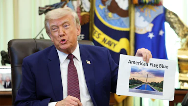 Donald Trump displays a rendering of his proposed renovations to the Lincoln Memorial Reflecting Pool.