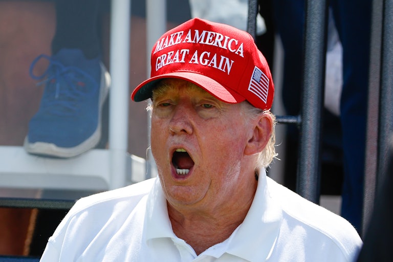 Trump at the Trump National Golf Club