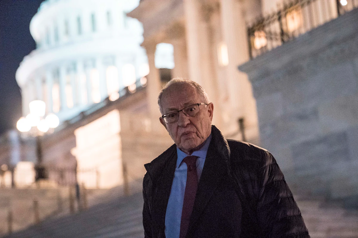 Alan Dershowitz Invents a Wild New Constitutional Right Just for Trump Alan Dershowitz Invents a Wild New Constitutional Right Just for Trump