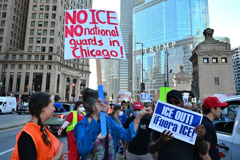 People protest against ICE's presence in Chicago