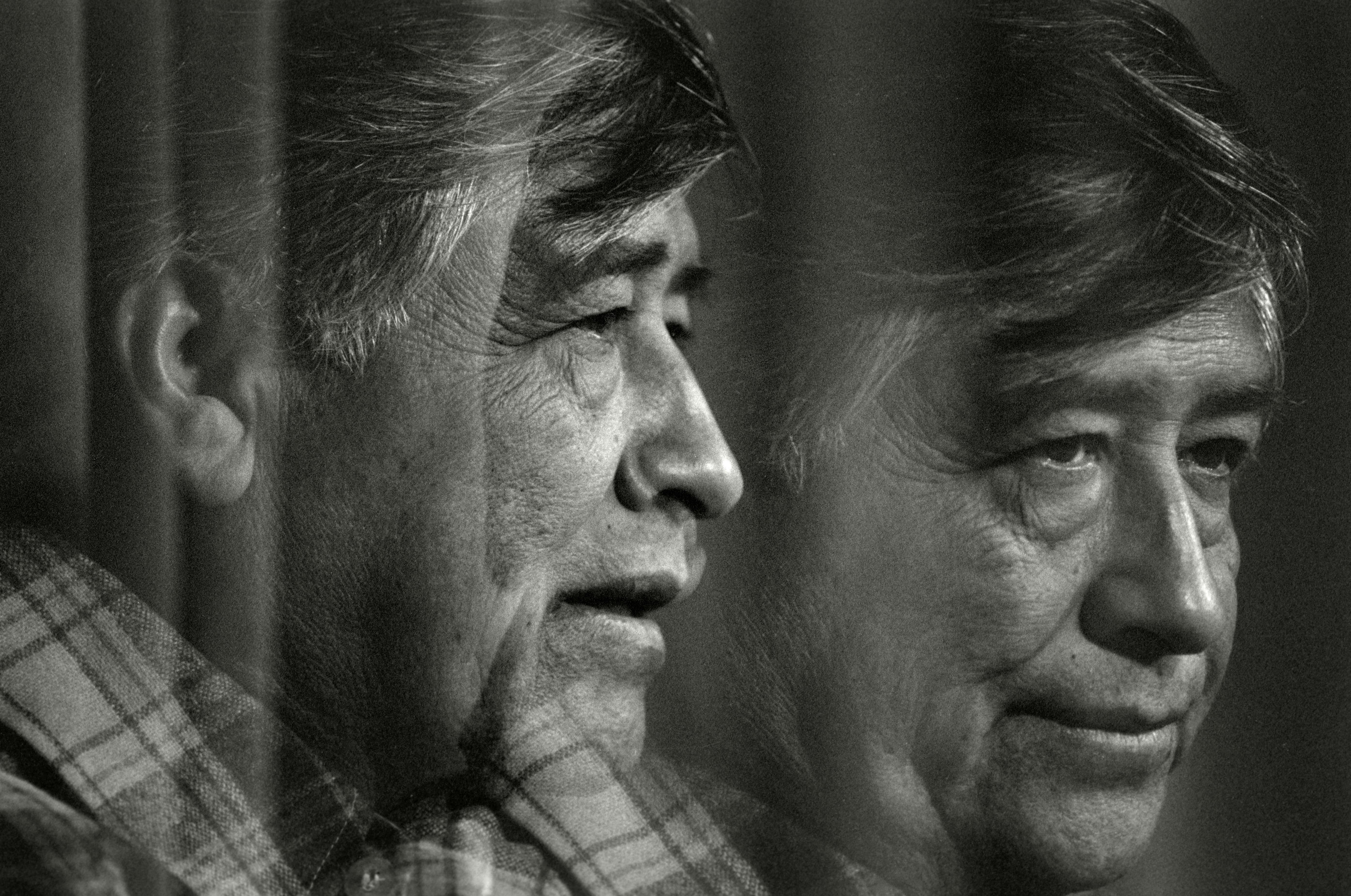 Latino farmworkers organizer and civil rights activist Cesar Chavez speaks to an audience at Laramie County Community College on December 8, 1986 in Cheyenne, Wyoming. 