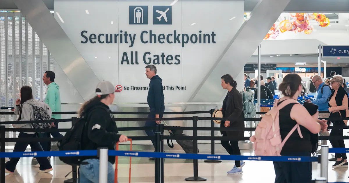 Trump Suggests Gutting TSA After Blaming Shutdown on Democrats