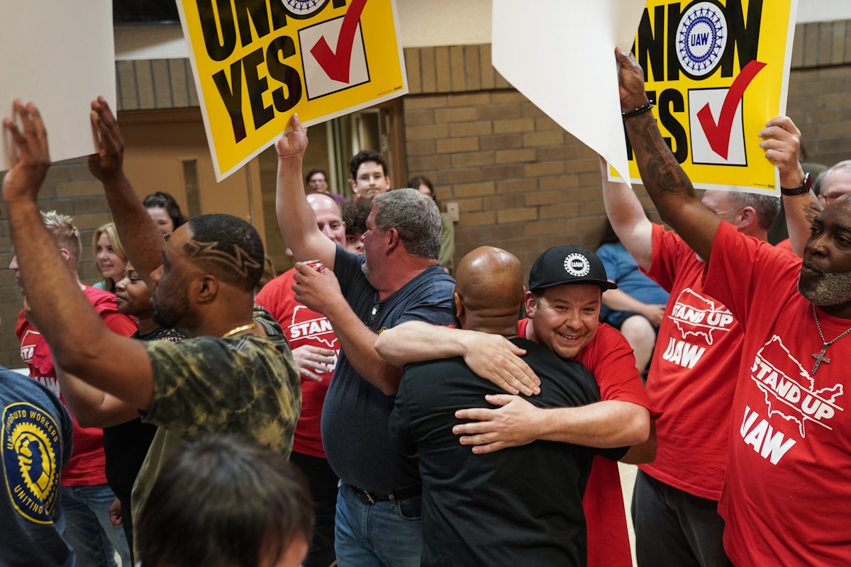 UAW’s Latest Labor Victory Is a Huge Climate Win, Too UAW’s Latest Labor Victory Is a Huge Climate Win, Too
