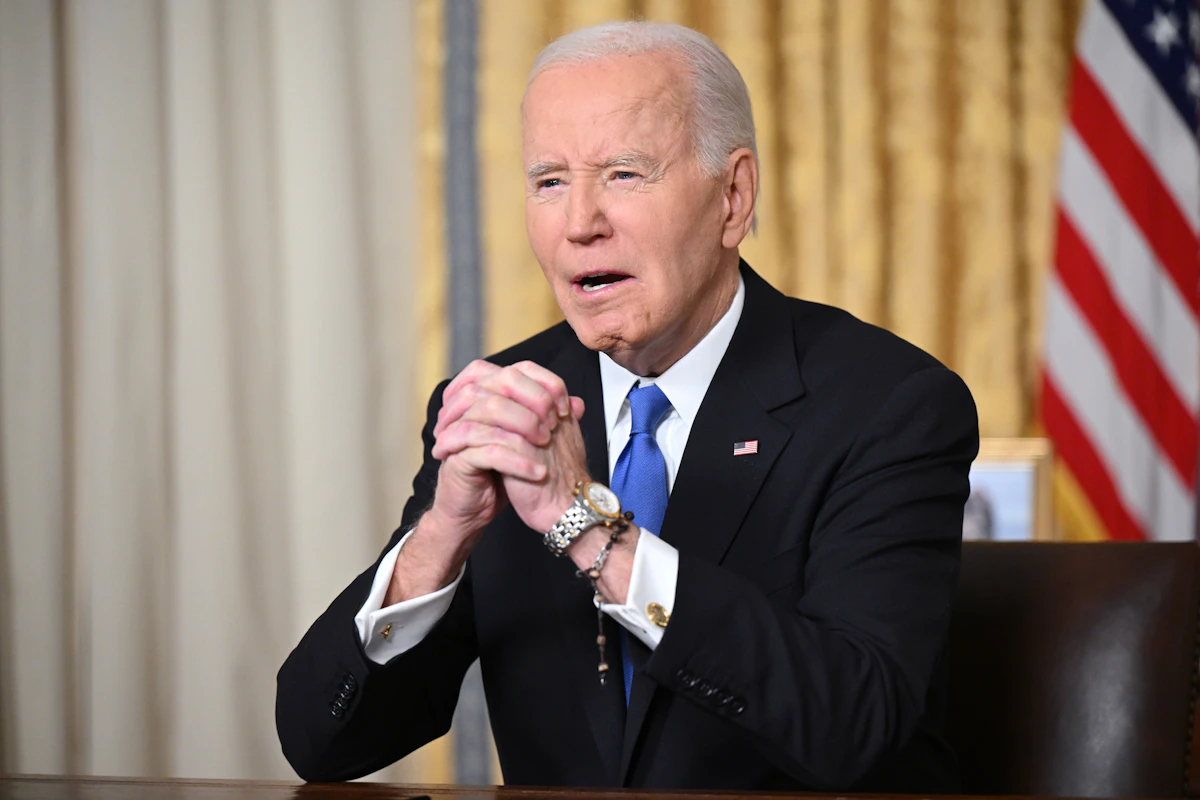 Biden Issues Last-Minute Pardons to Save People From Trump Biden Issues Last-Minute Pardons to Save People From Trump