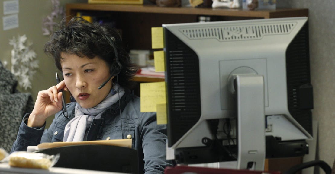 Mental Health Crisis Hotline Workers Are Unionizing forthe First Time Mental Health Crisis Hotline Workers Are Unionizing forthe First Time