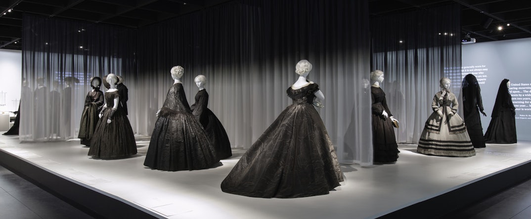 Death Becomes Her Exhibit at the Met Makes an Argument for Mourning ...