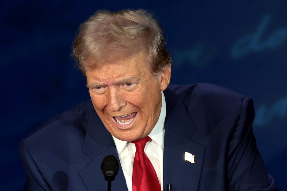 Donald Trump yells