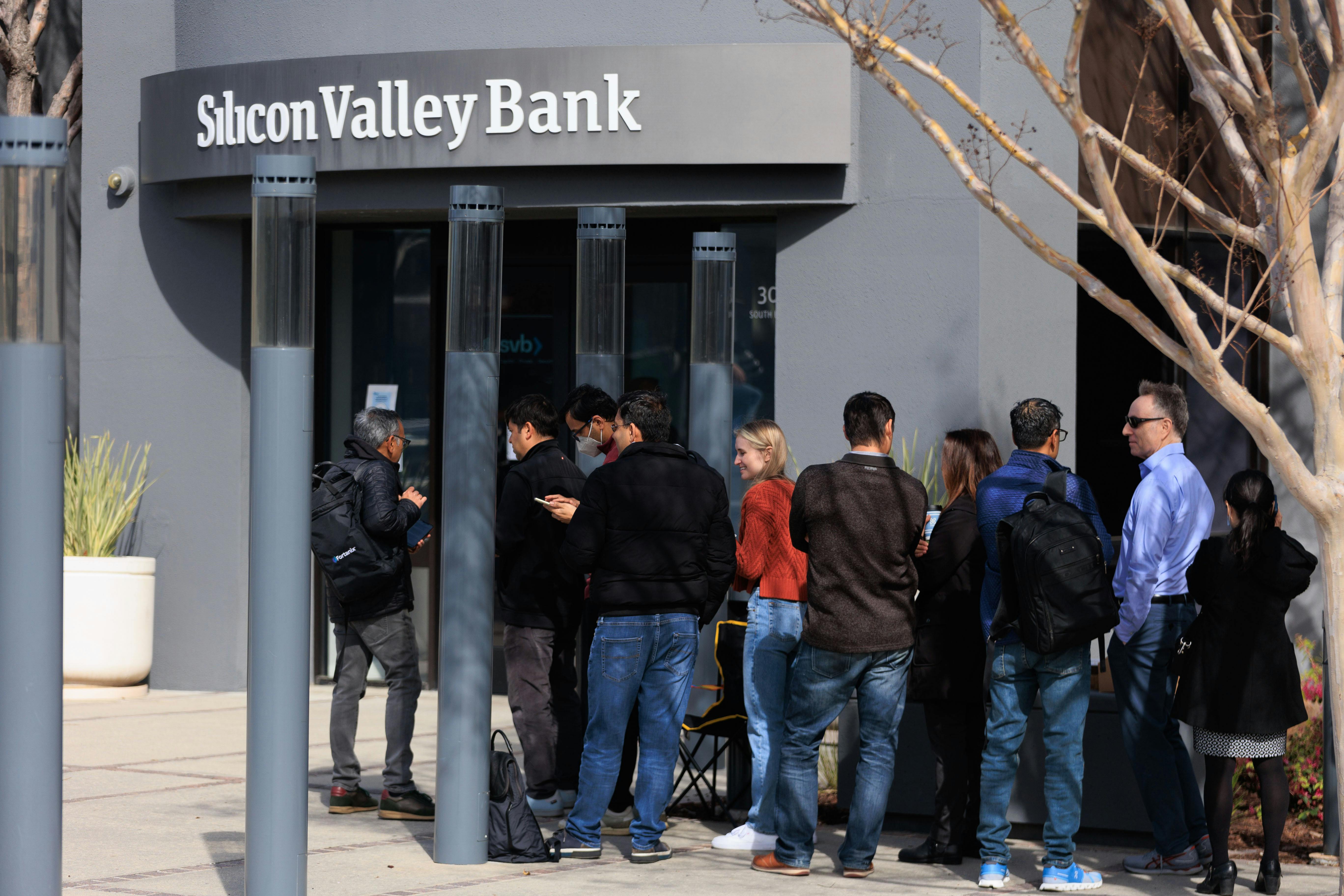 Watch: Massive line forms outside Silicon Valley Bank as customers
