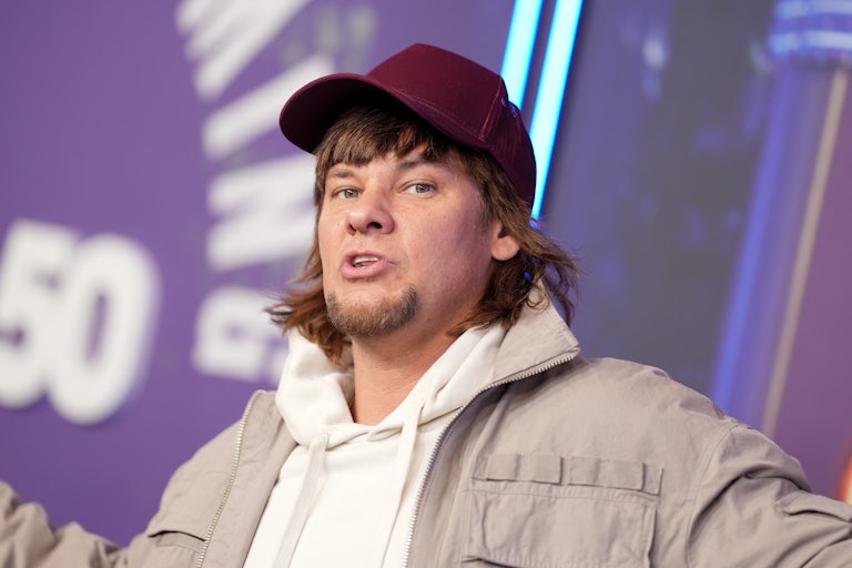 Theo Von wears a cap and sports an ugly goatee