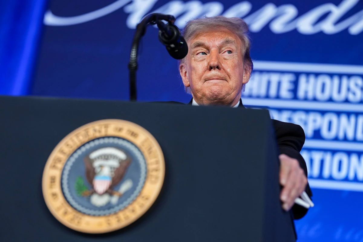 Republican Candidates Told to Distance From Trump to Save Midterms